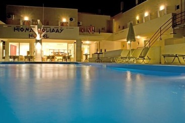هتل Hiona Holiday