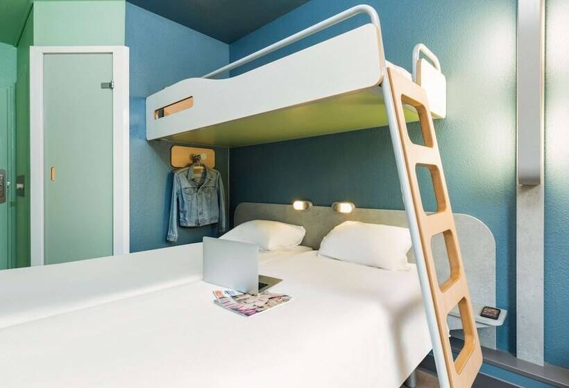 هتل Ibis Budget Paris Porte De Montmartre