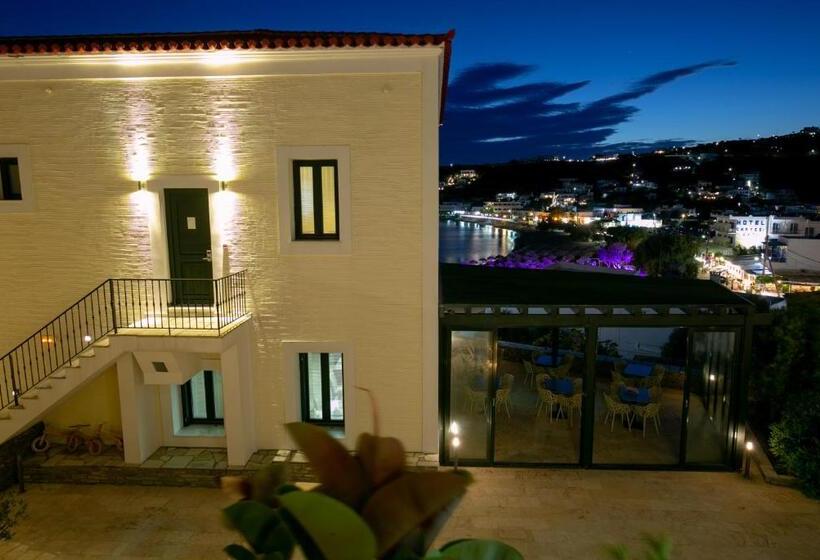 هتل Krinos Suites