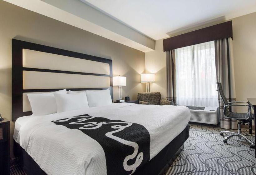 هتل La Quinta By Wyndham Auburn