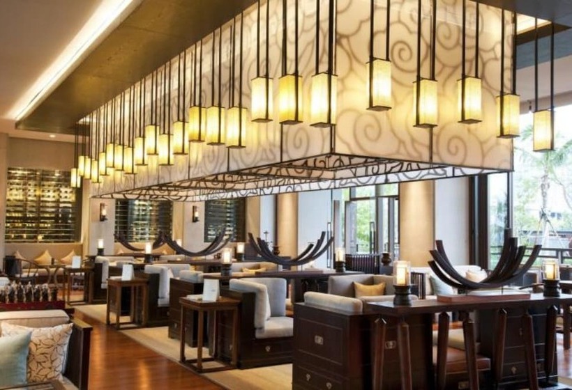 هتل Sanya Luhuitou Resort & Spa