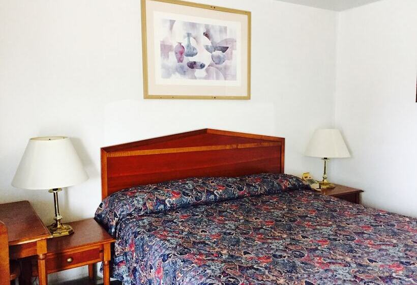 Отель Maple Inn And Suites Los Banos
