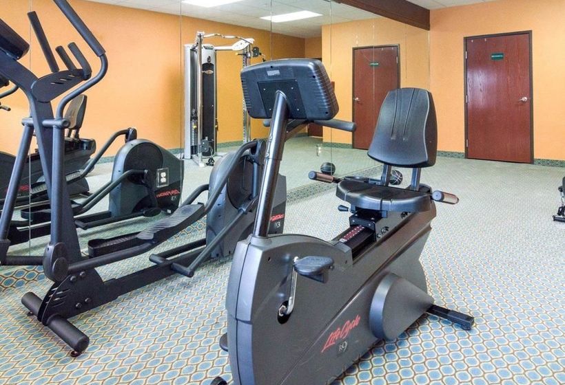 Отель Springwood Suites Houston Iah Beltway 8