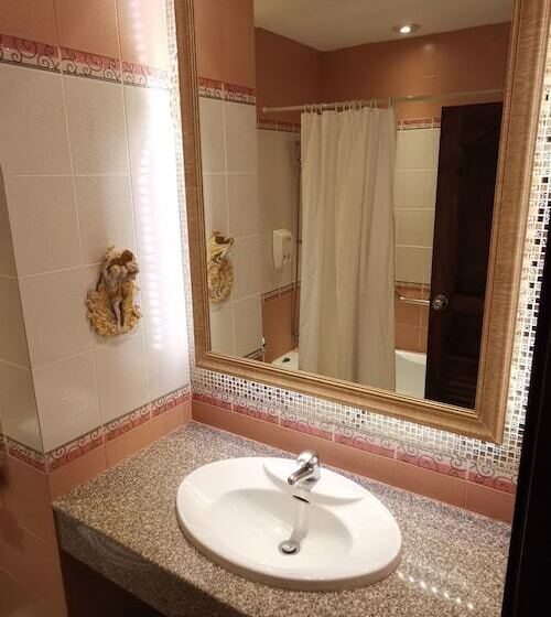 هتل Rita Resort And Residence