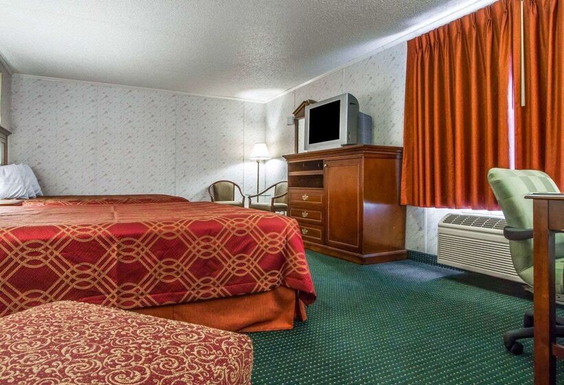 هتل Rodeway Inn & Suites Brunswick Near Hwy 1
