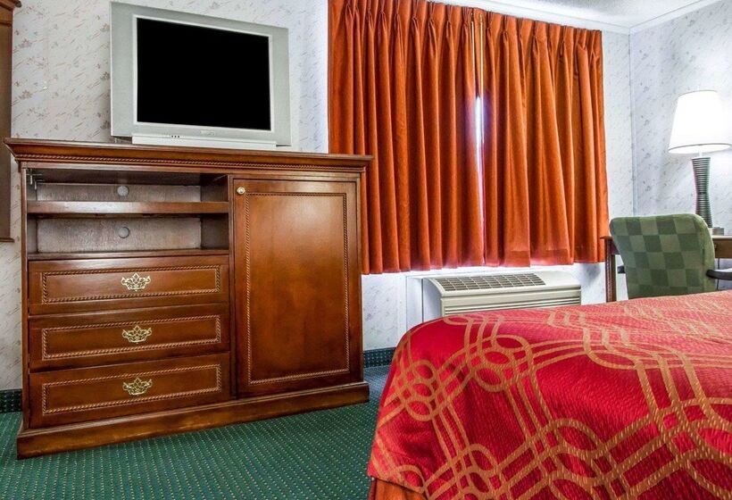 هتل Rodeway Inn & Suites Brunswick Near Hwy 1