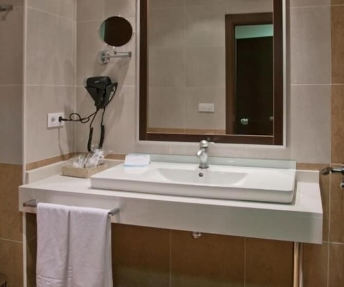 Hotel Rural Y Apartamentos Quinto Cecilio en Medellín Destinia