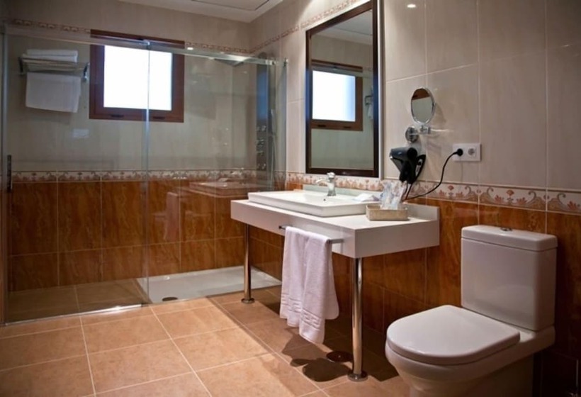 Hotel Rural Y Apartamentos Quinto Cecilio en Medellín Destinia