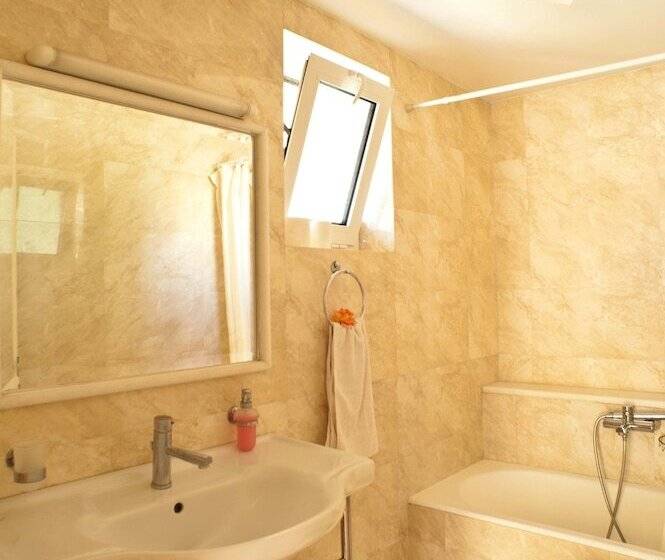 فندق Semiramis Suites