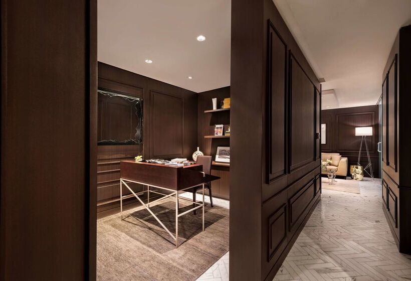 هتل Shangrila Toronto