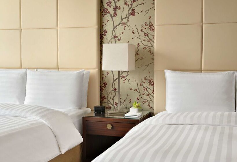 هتل Shangrila Toronto
