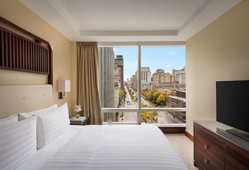 هتل Shangrila Toronto