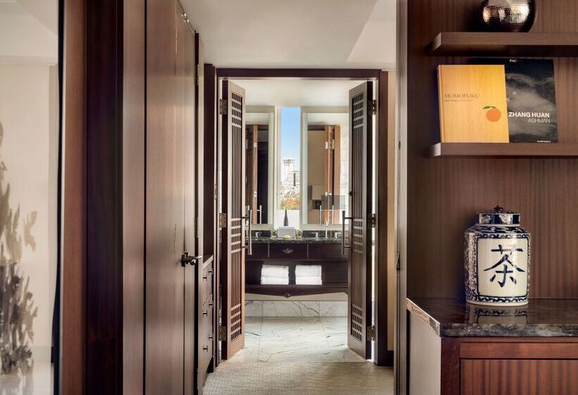 هتل Shangrila Toronto