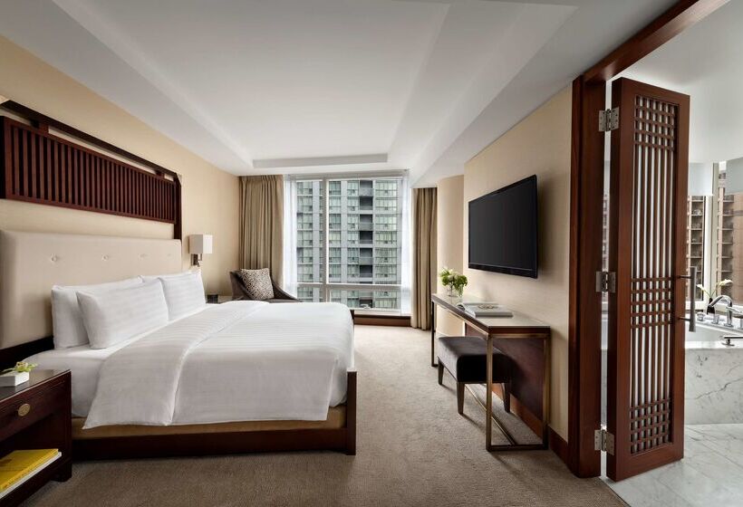 هتل Shangrila Toronto