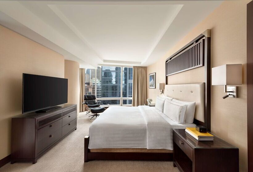 Hotel Shangrila Toronto