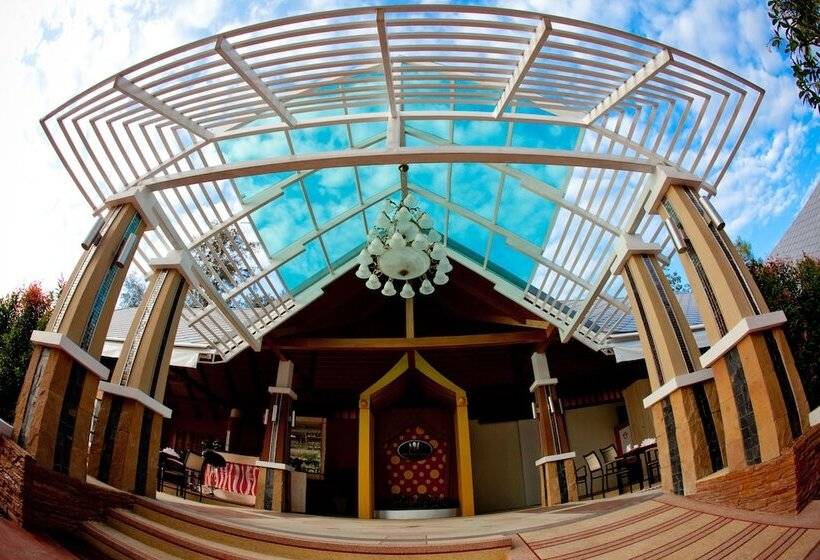 هتل Vartika Resovilla Kuiburi Beach Resort And Villas