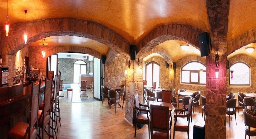 هتل Vasilitsa Spa Resort