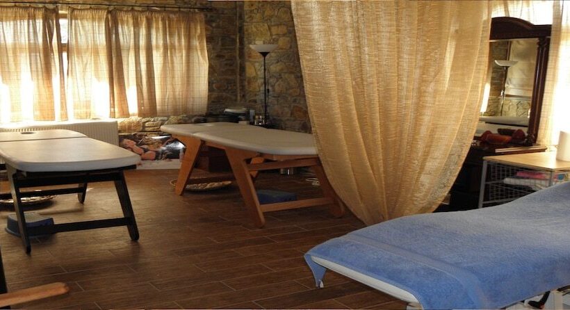 هتل Vasilitsa Spa Resort