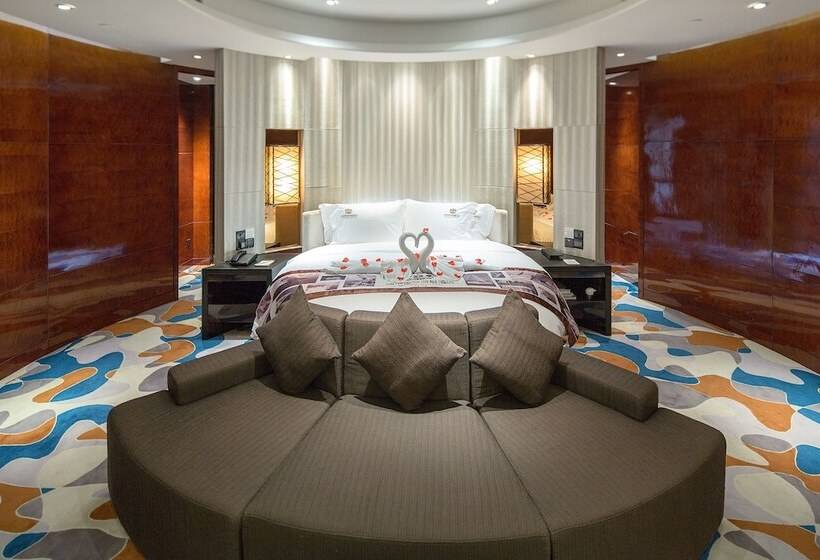 هتل Sanya Visun Royal Yacht