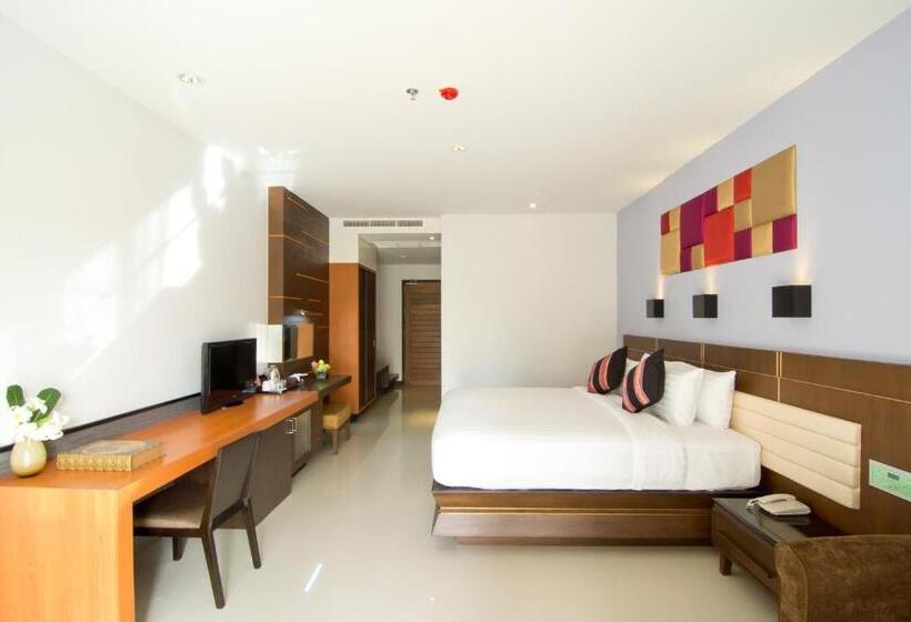 هتل Welcome World Beachfront Resort