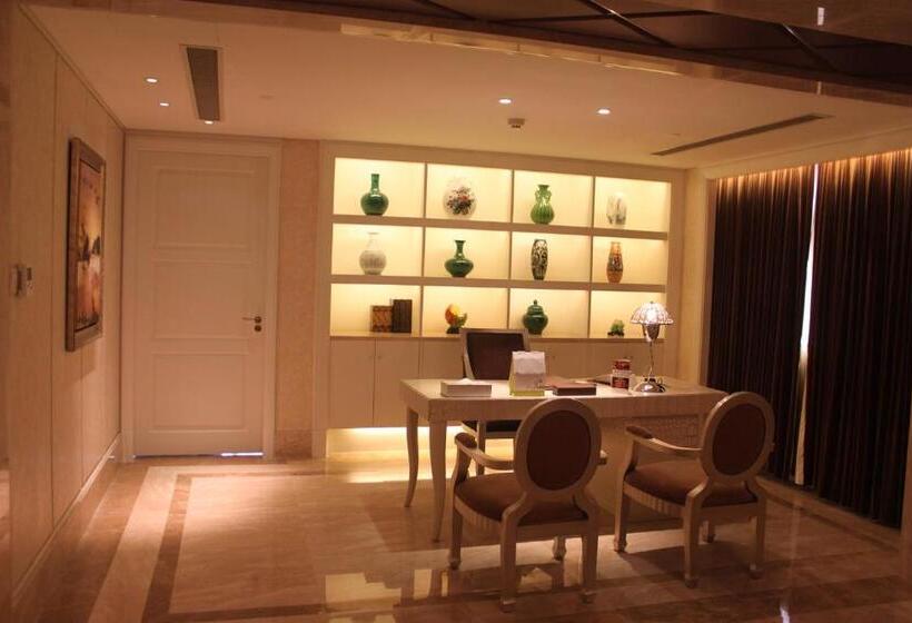 هتل Zhengzhou Yuehai
