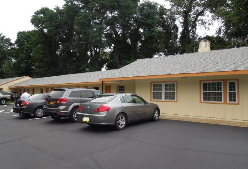 Sentinel Motel