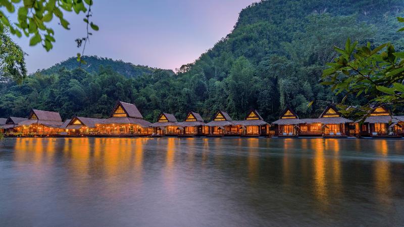 منتجع The Float House River Kwai