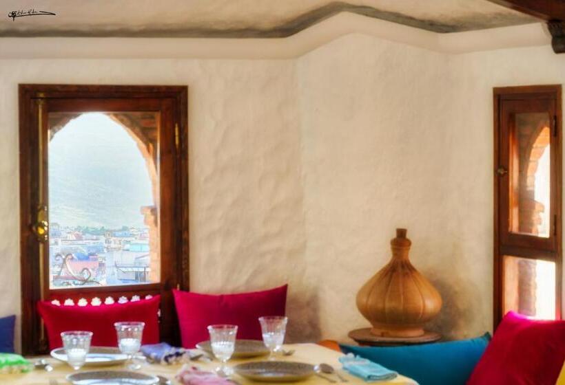 تختخواب و صبحانه Casa Hassan