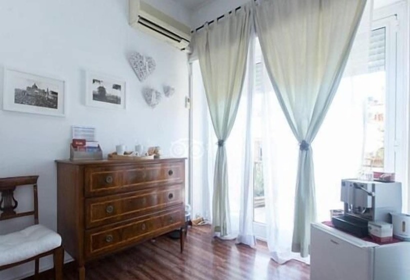 تختخواب و صبحانه Le Fate Apartments