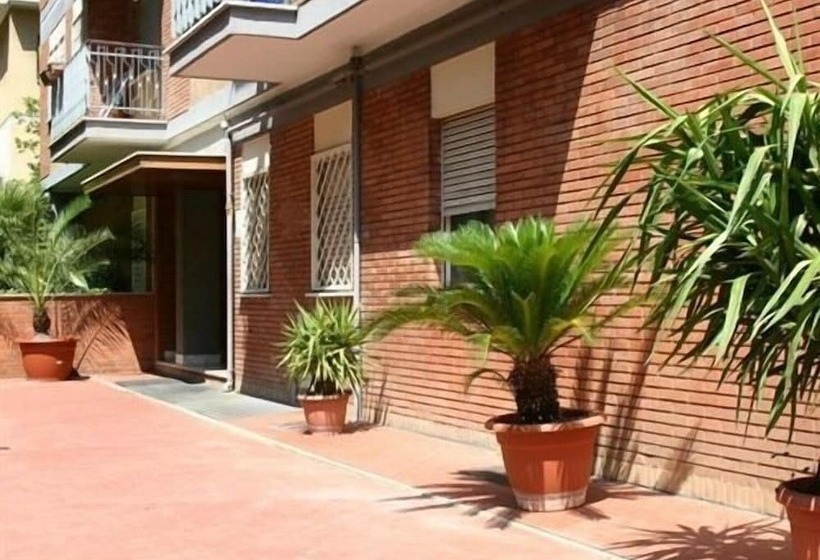 تختخواب و صبحانه Le Fate Apartments