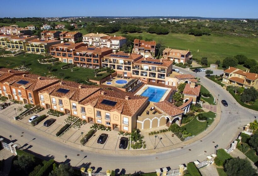 استراحتگاه Boavista Golf & Spa   Bela Colina Village
