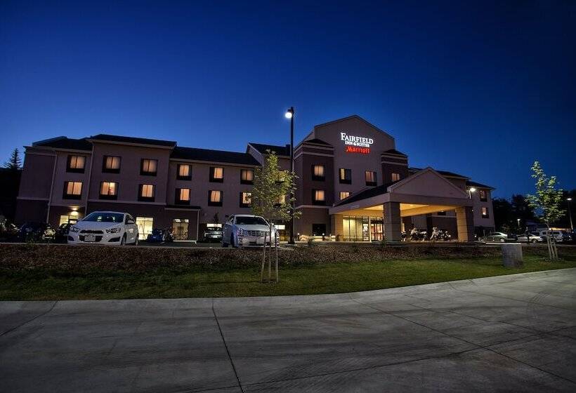 Fairfield Inn & Suites Moscow