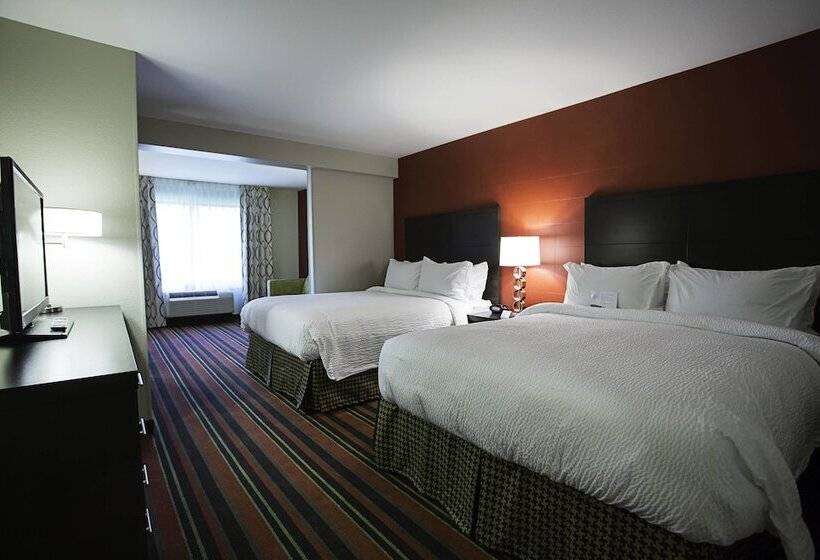 Fairfield Inn & Suites By Marriott Moscow
