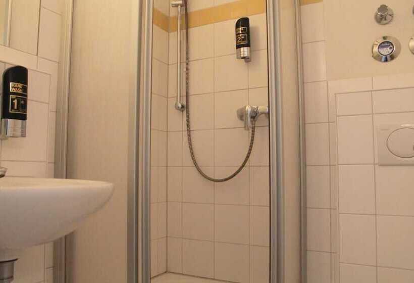 Fotos del hotel Amelie Berlin:  17