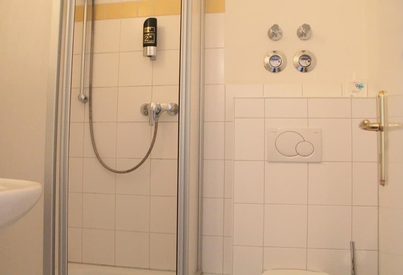 Fotos del hotel Amelie Berlin:  45