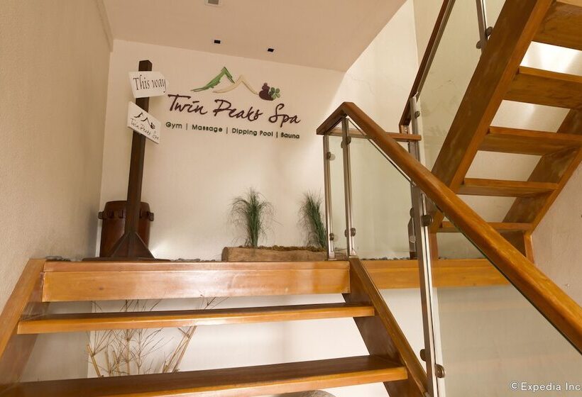 Fotos del hotel Castle Peak   Multiple Use:  22