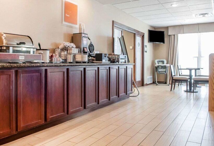 هتل Comfort Suites Farmington