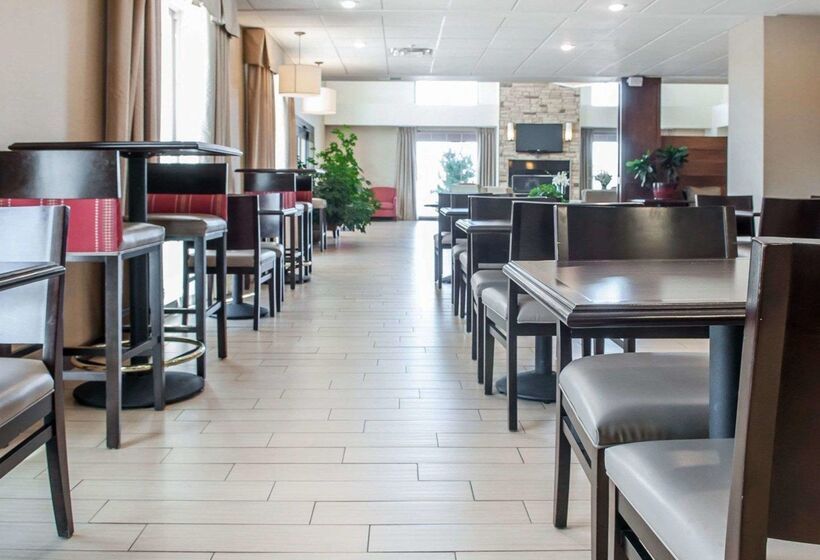 هتل Comfort Suites Farmington