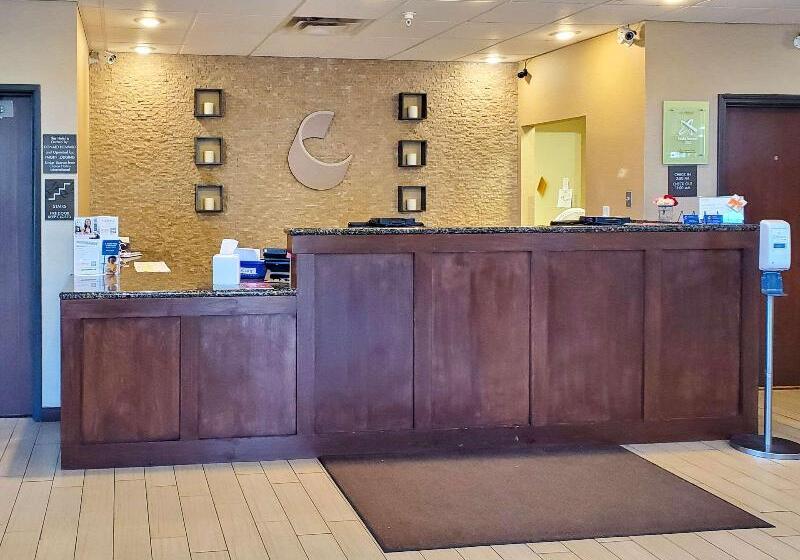 هتل Comfort Suites Farmington