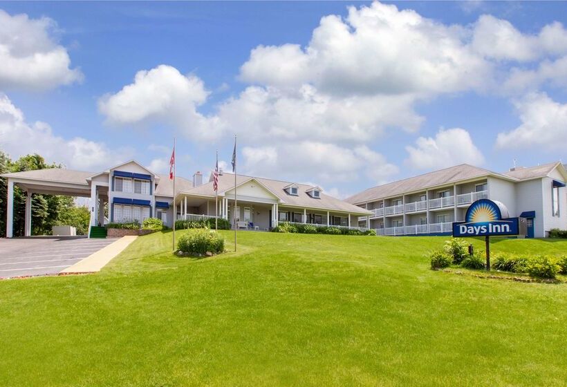 Hotel Days Inn By Wyndham Petoskey