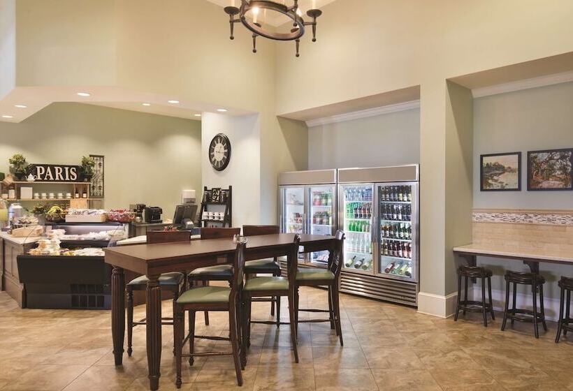 هتل Embassy Suites By Hilton Savannah Historic District