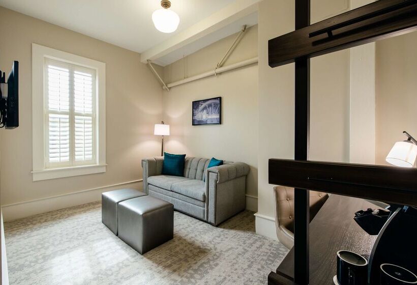 فندق Florence, Tapestry Collection By Hilton