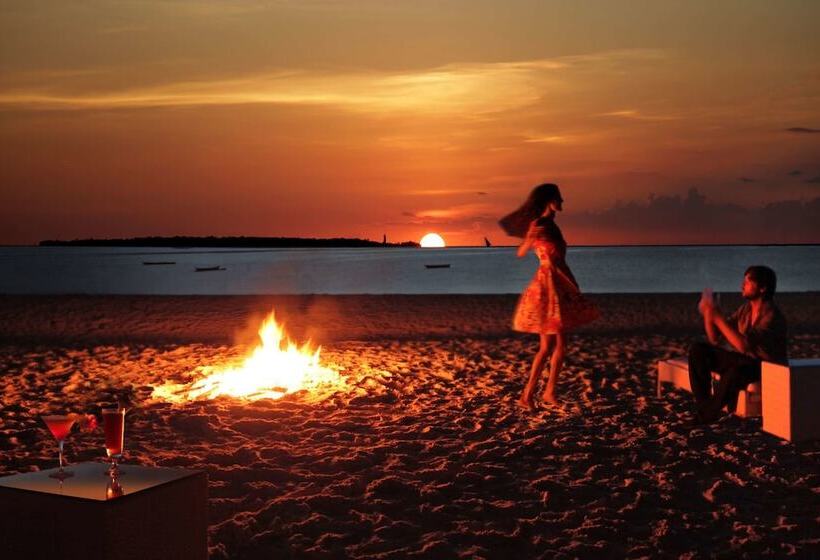 هتل Gold Zanzibar Beach House & Spa