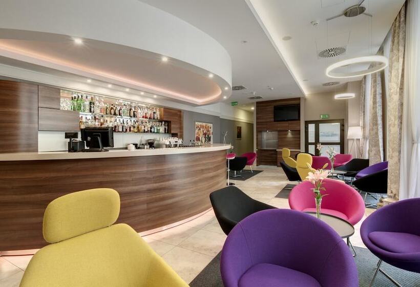 Fotos del hotel Golden Tulip Krakow City Center:  61