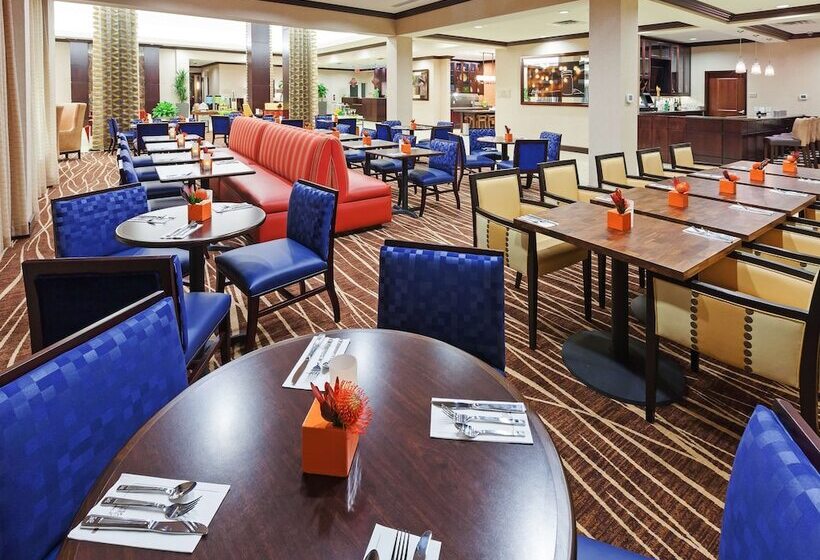 هتل Hilton Garden Inn Midland