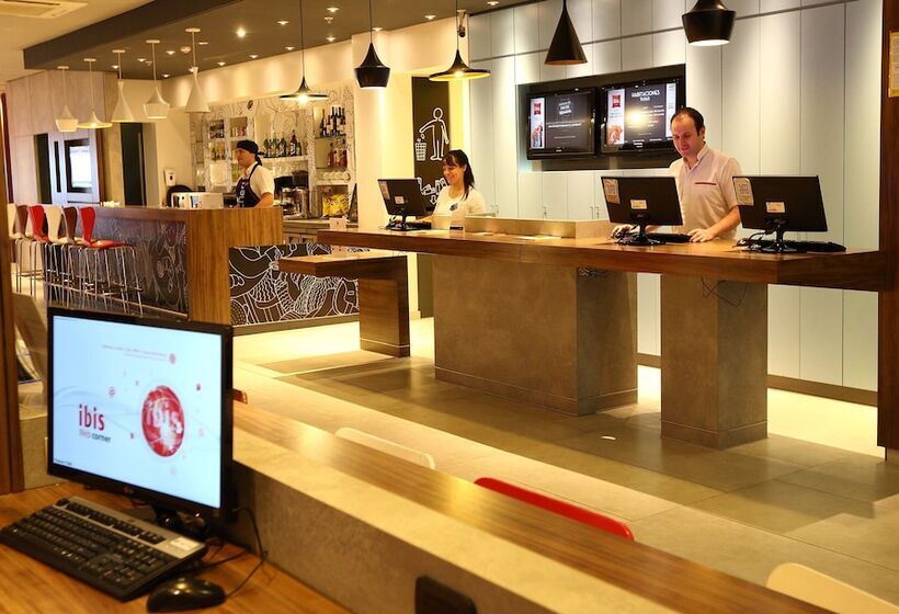 هتل Ibis Buenos Aires Obelisco