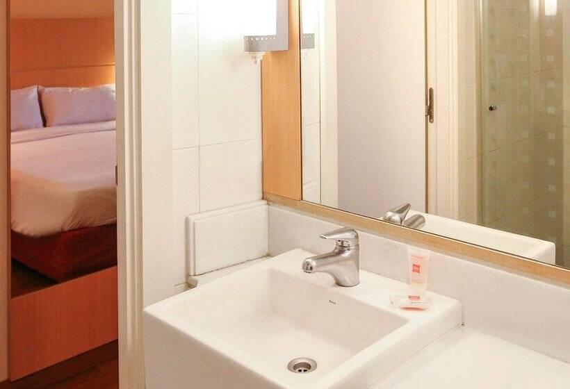 هتل Ibis Buenos Aires Obelisco