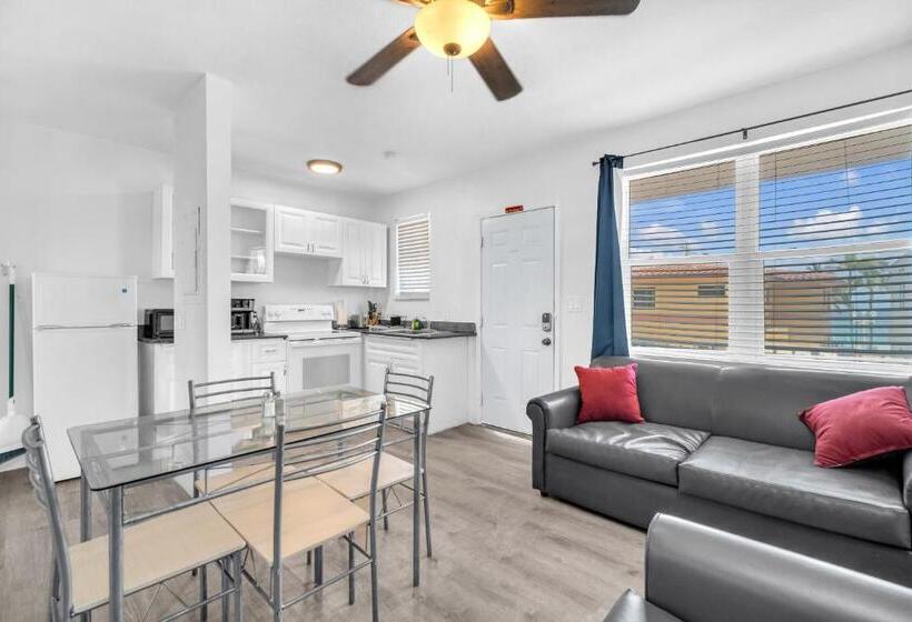 ホテル Laguna Blu Beach