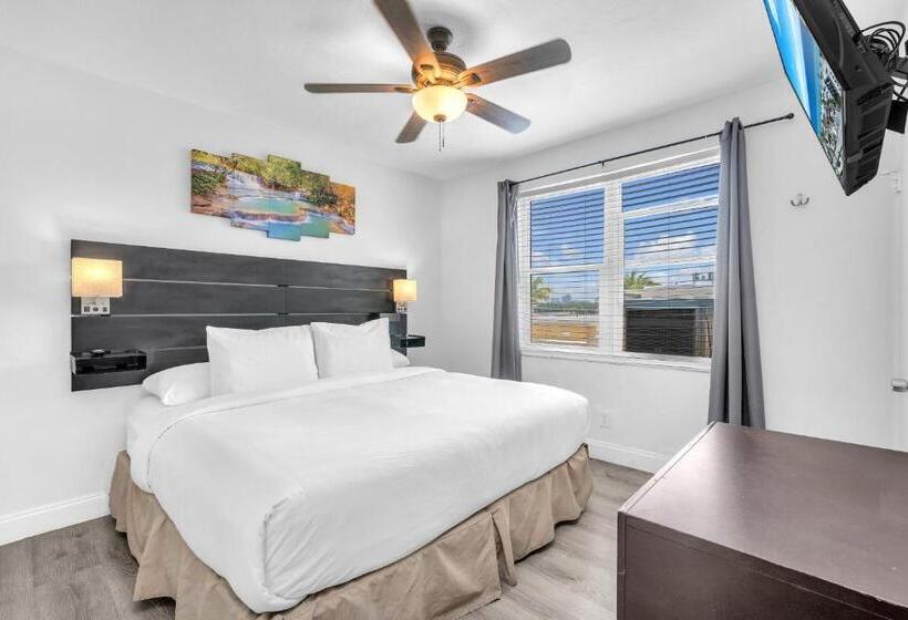 ホテル Laguna Blu Beach