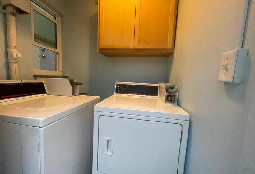 酒店 Laguna Blu Beach